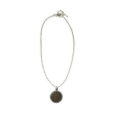 Necklaces -Collier médaillon rond corne rosace