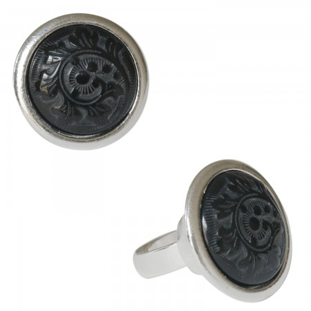 Ring with Horn Flower Engravings